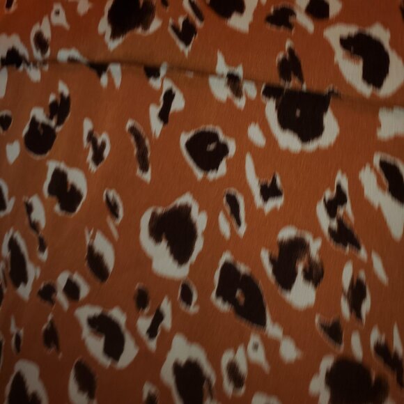 NWT Silky Blouse - Size M - Picture 3 of 5